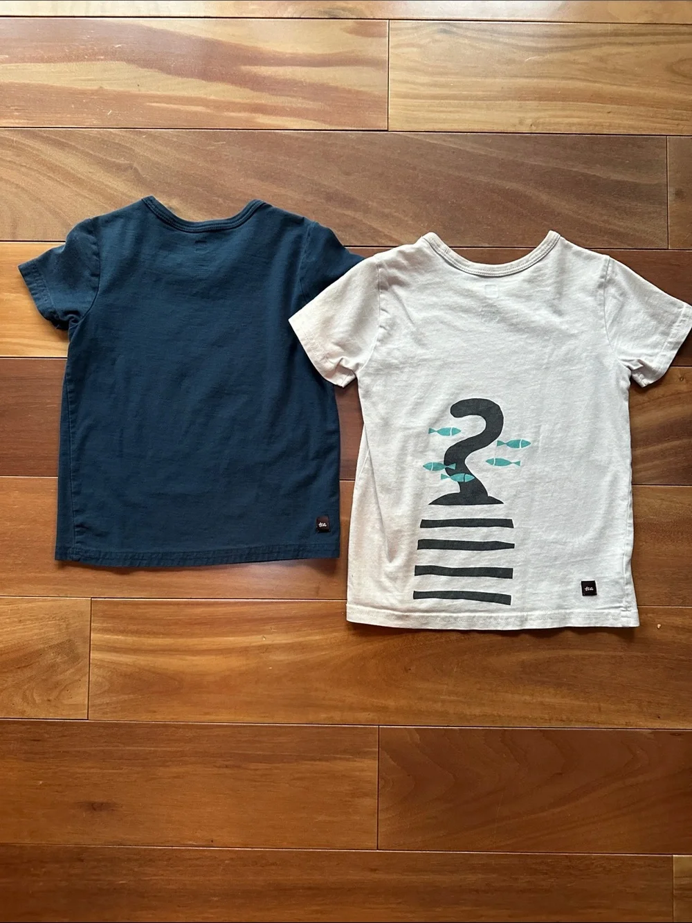 Tea Collection Lot of 2 Graphic Tees: Lion and Cat Designs 4T